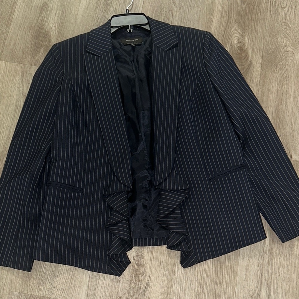 Jones New York navy blue Blazer with Notched Lapels